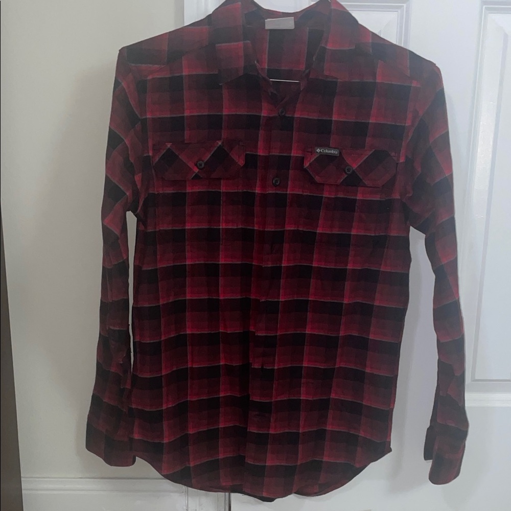 Columbia Men's Black/Red Plaid Shirt